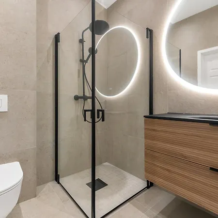Ideal For Companies! Newly Renovated And Furnished In Centrum * أولستينفيك