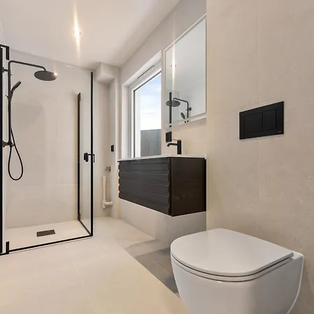 Ideal For Companies! Newly Renovated And Furnished In Centrum شقة أولستينفيك